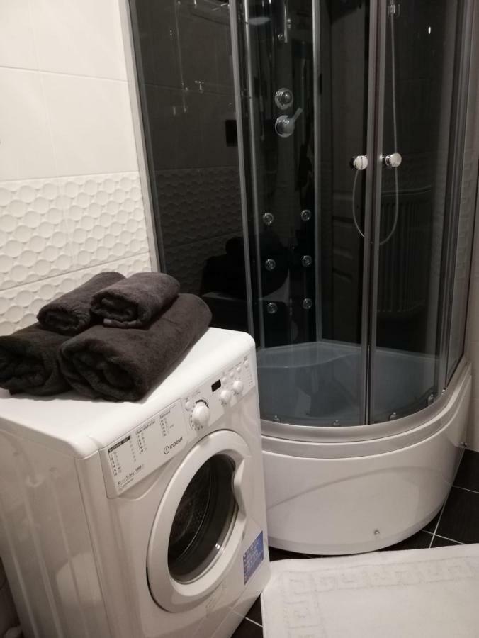 Elen White Apartment Rēzekne Exteriér fotografie
